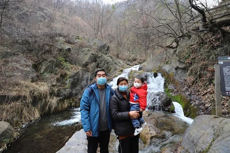 阳春三月,草长莺飞,重渡沟踏青正当时 阳春三月,草长莺飞,重渡沟踏青正当时