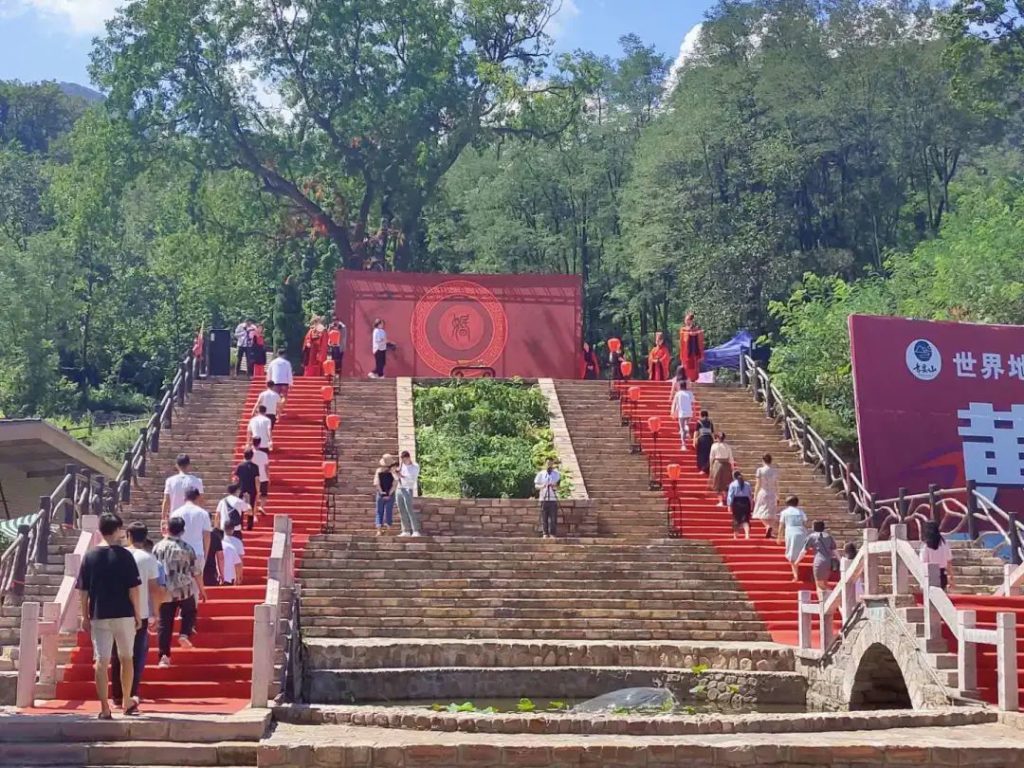 点击打开原图