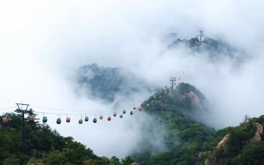老君山：一場(chǎng)秋雨，一幅美景！登山觀云海如沐仙境！-風(fēng)光網(wǎng)視