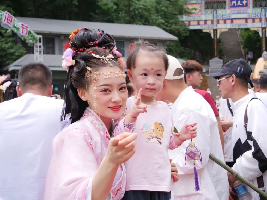 “槲粽飘香 古韵传承”2023老君山端午文化节温情来袭！