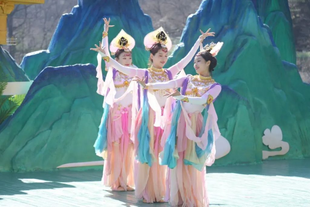 “槲粽飘香 古韵传承”2023老君山端午文化节温情来袭！
