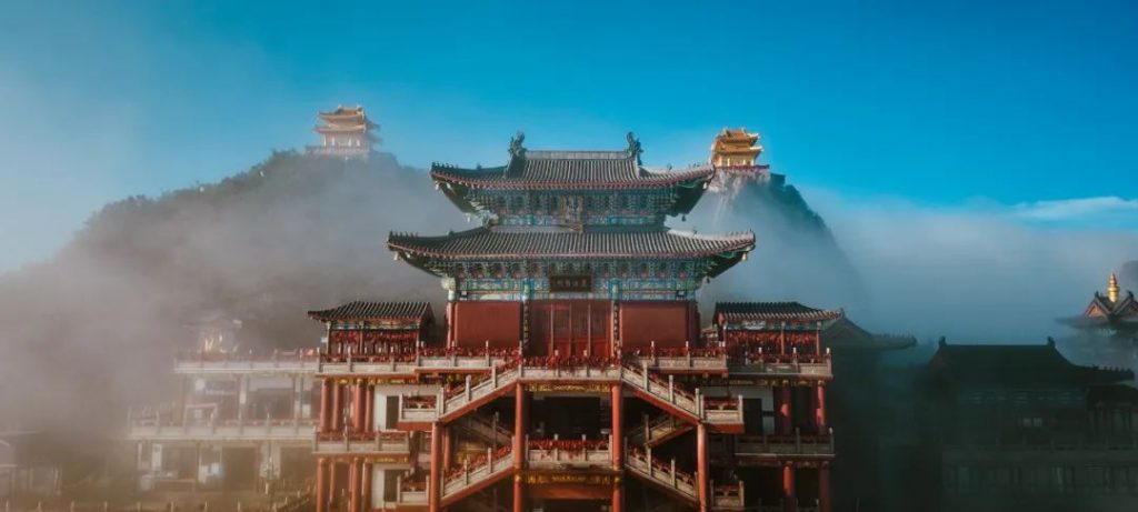 坐飞机来就免票！老君山又放大招了~